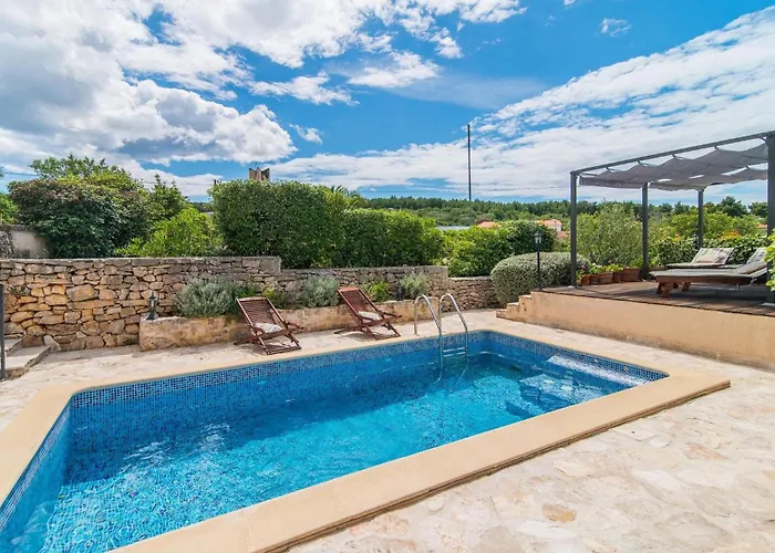 بيت للعطل Maruka سوبيتار